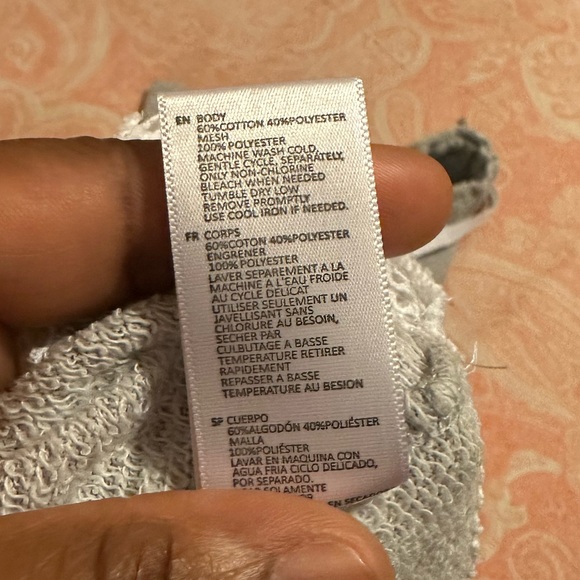 CLOTH. BY RD WOMENS CROPPED STYLE HOODIE SWEATER SIZE S/P/P GRAY COLOR - Picture 9 of 13